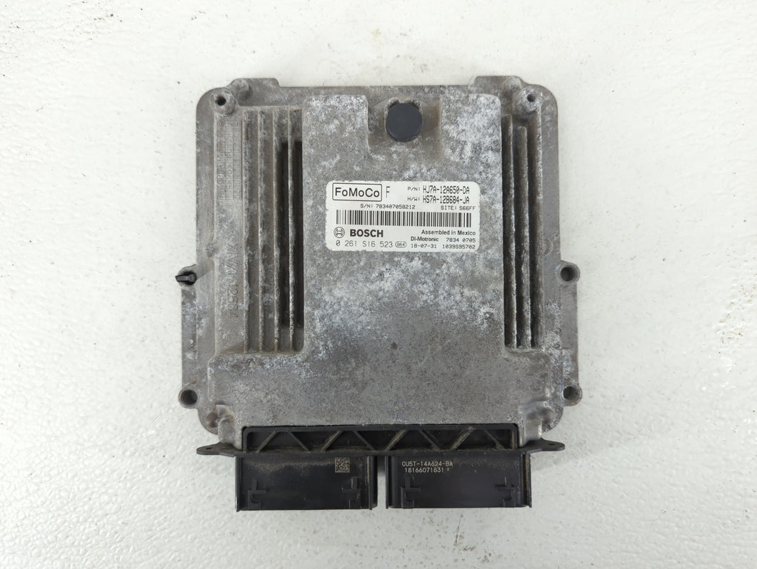 2019 Lincoln Mkc PCM Engine Control Computer ECU ECM PCU OEM P/N:HJ7A-12A650-DA Fits Fits 2015 2016 2017 2018 OEM Used Auto Parts