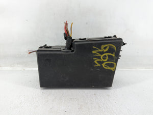 2017-2018 Ford Focus Fusebox Fuse Box Panel Relay Module P/N:E02345500 AV6T-14A142-AB Fits Fits 2017 2018 OEM Used Auto Parts