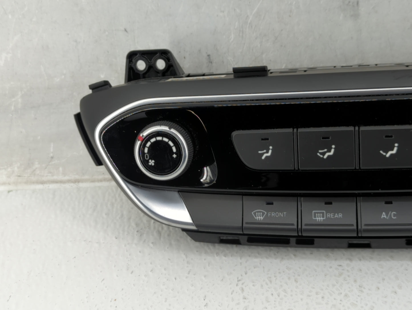 2018-2020 Hyundai Elantra Gt Climate Control Module Temperature AC/Heater Replacement P/N:97250-G3080 Fits Fits 2018 2019 2020 OEM Used Auto Parts - Oemusedautoparts1.com