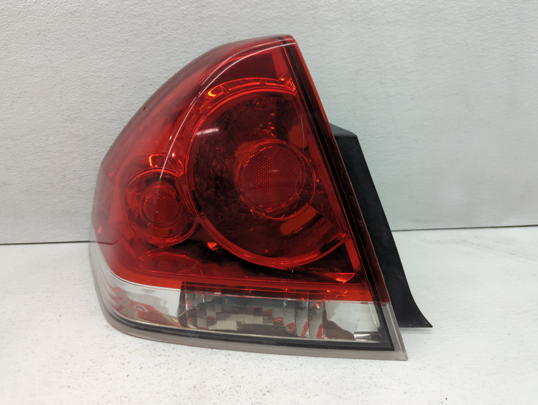 2006-2016 Chevrolet Impala Tail Light Assembly Passenger Right OEM P/N:25971897 Fits OEM Used Auto Parts