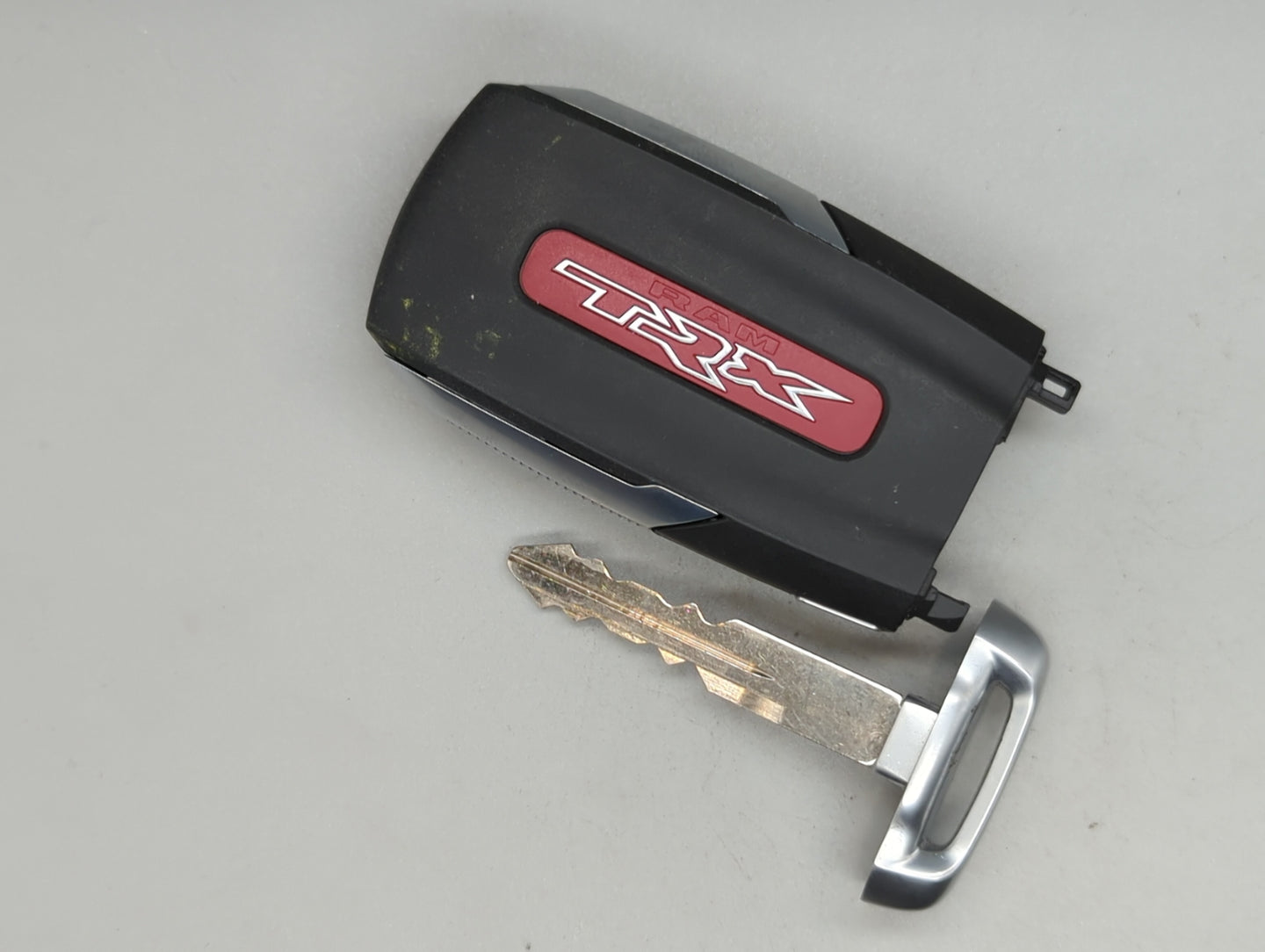 Ram 1500 Keyless Entry Remote Fob OHT4882056 68575615 | 68462107 | 68584164 - Oemusedautoparts1.com