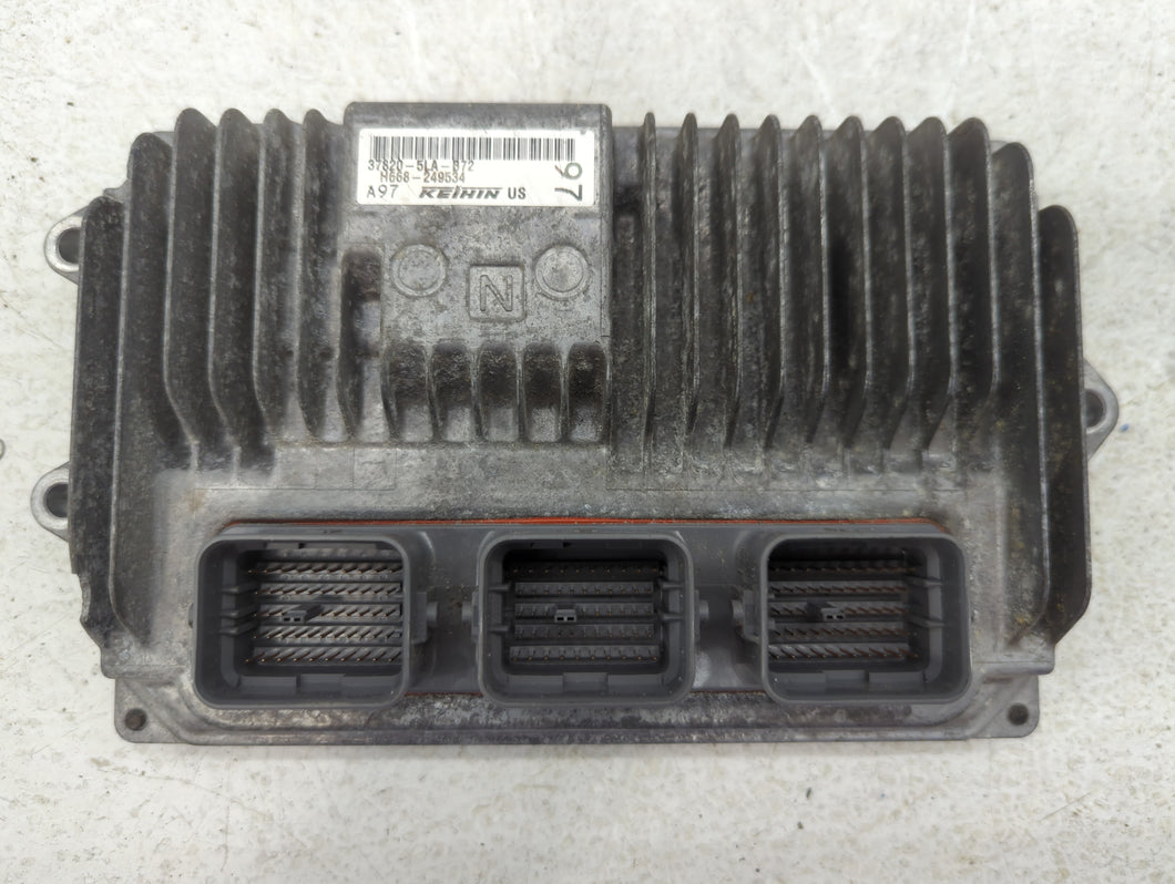 2016 Honda Cr-V PCM Engine Control Computer ECU ECM PCU OEM P/N:37820-5LA-B72 37820-5LA-B71 Fits OEM Used Auto Parts