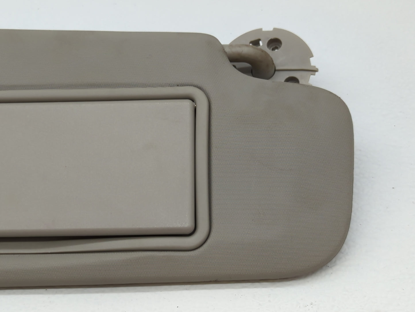 2007 Chevrolet Cruze Sun Visor Shade Replacement Passenger Right Mirror Fits OEM Used Auto Parts - Oemusedautoparts1.com