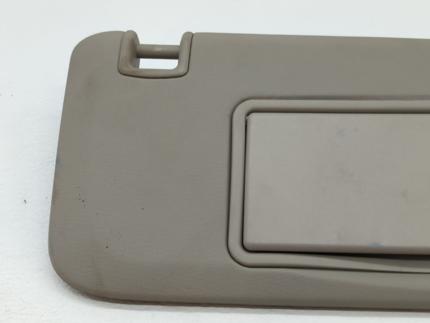 2007 Chevrolet Cruze Sun Visor Shade Replacement Passenger Right Mirror Fits OEM Used Auto Parts - Oemusedautoparts1.com