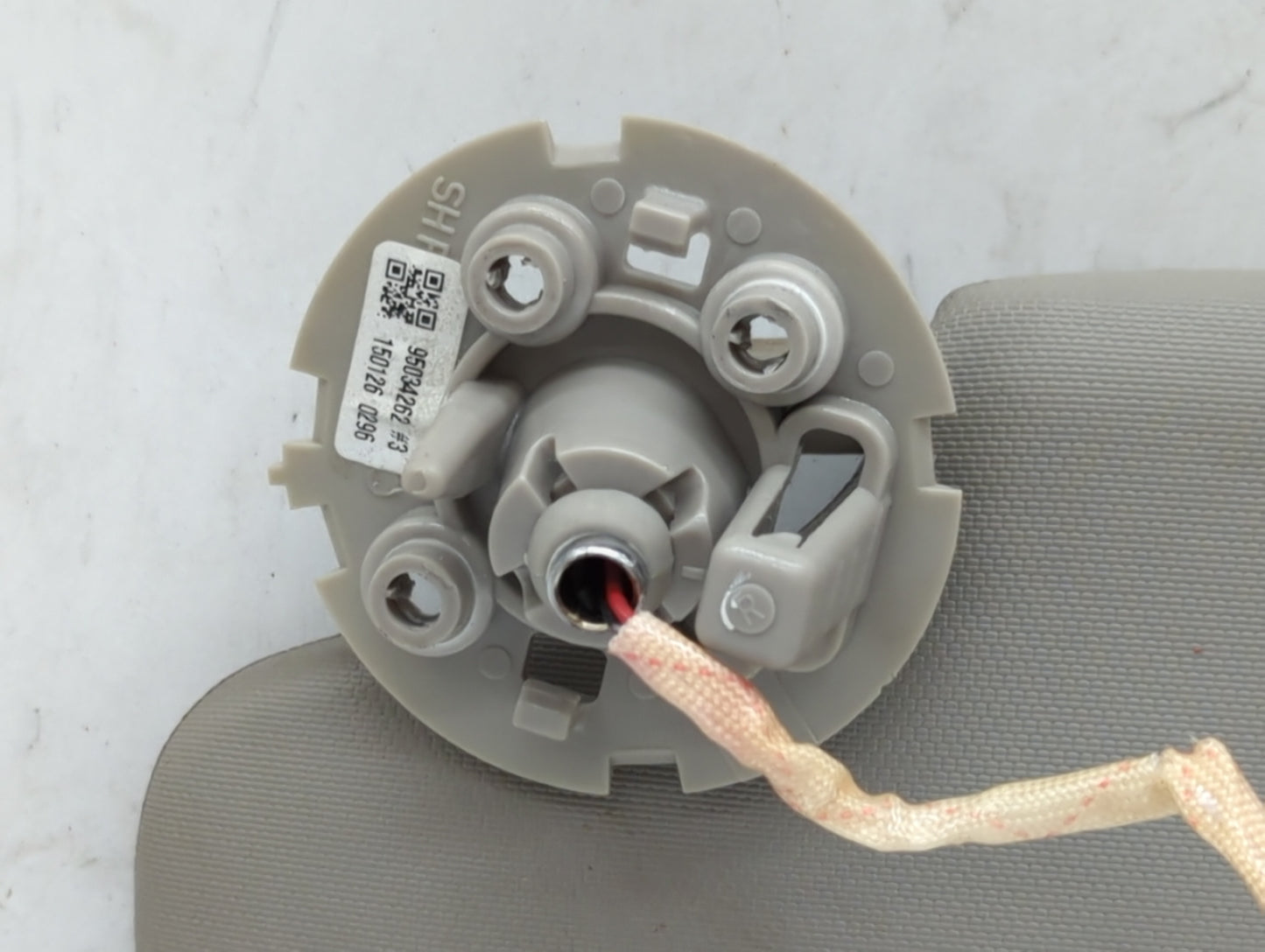 2007 Chevrolet Cruze Sun Visor Shade Replacement Passenger Right Mirror Fits OEM Used Auto Parts - Oemusedautoparts1.com