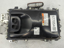 2017-2022 Toyota Prius Hybrid DC Synergy Drive Power Inverter P/N:G9200-47261 G9200-47262 Fits Fits 2017 2018 2019 2020 2021 2022 OEM Used Auto Parts