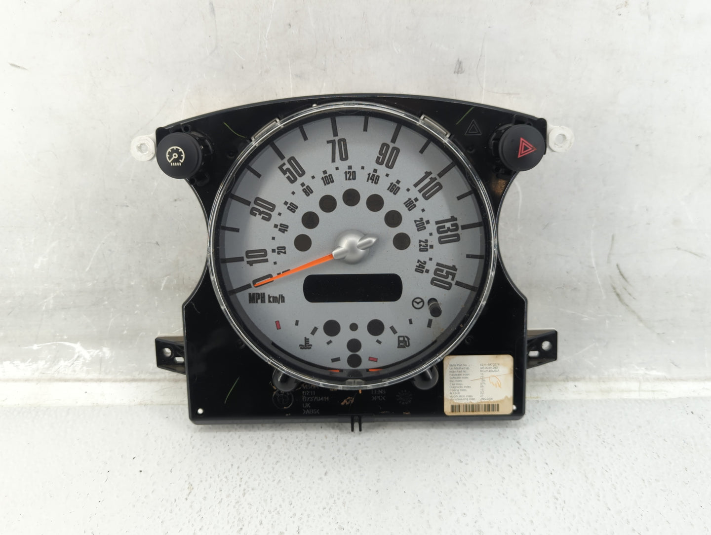 2006 Mini Cooper Instrument Cluster Speedometer Gauges P/N:AR-0039-285 6211-6972078 Fits OEM Used Auto Parts - Oemusedautoparts1.com
