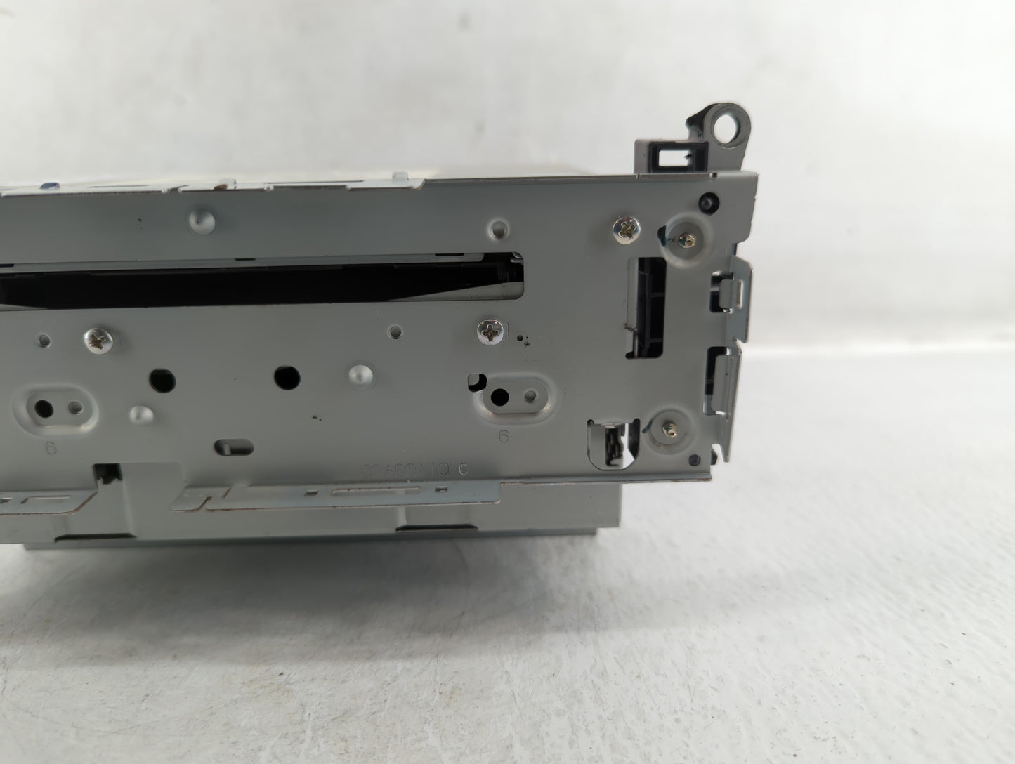 2007 Mercedes-Benz C300 Radio AM FM Cd Player Receiver Replacement P/N:PA093091262050 8623067, 8650702 Fits OEM Used Auto Parts - Oemusedautoparts1.com