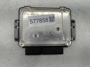 2013-2018 Ford Focus PCM Engine Control Computer ECU ECM PCU OEM P/N:FM5A-12A650-ADB Fits Fits 2013 2014 2015 2016 2017 2018 OEM Used Auto Parts