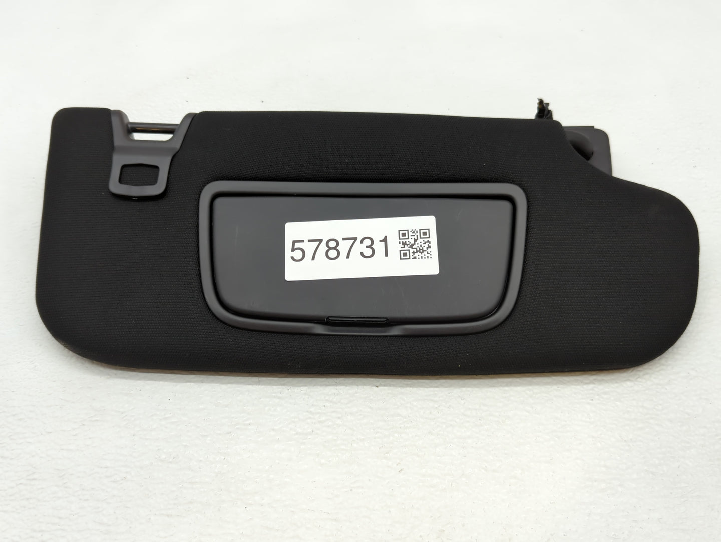 2017 Lincoln Continental Sun Visor Shade Replacement Passenger Right Mirror Fits OEM Used Auto Parts - Oemusedautoparts1.com