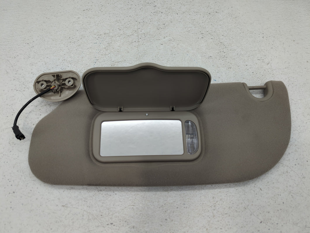 2006-2009 Mercury Mountaineer Sun Visor Shade Replacement Passenger Right Mirror Fits Fits 2006 2007 2008 2009 OEM Used Auto Parts