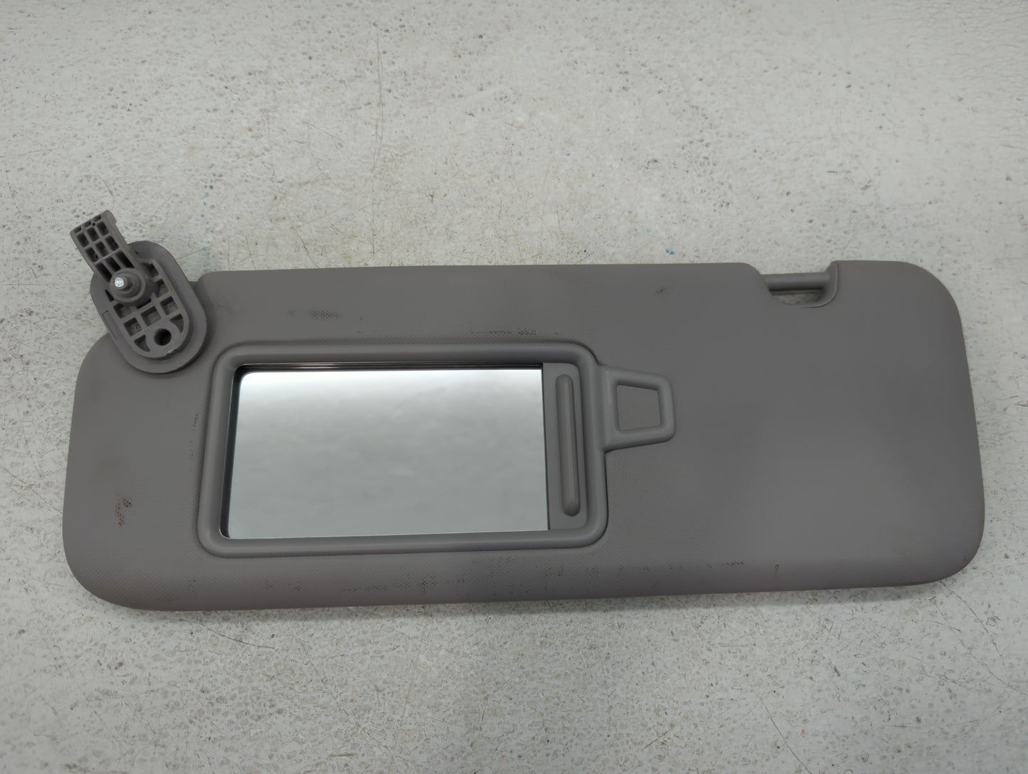 2017-2020 Hyundai Elantra Sun Visor Shade Replacement Driver Left Mirror Fits 2017 2018 2019 2020 OEM Used Auto Parts - Oemusedautoparts1.com