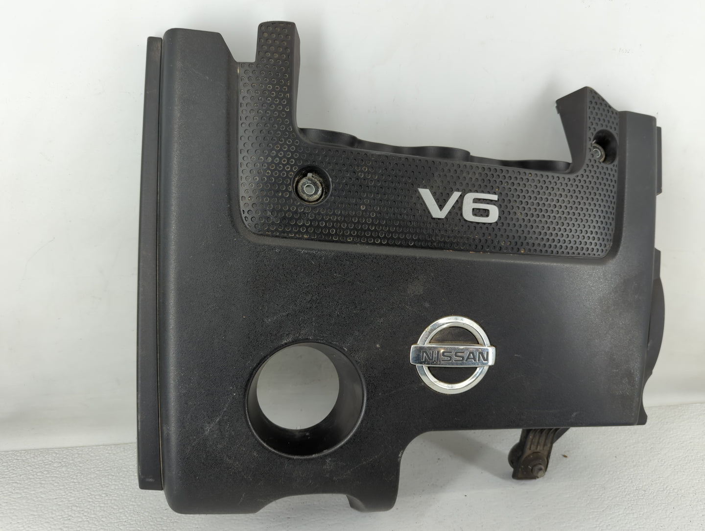 2011 Nissan Murano Engine Cover - Oemusedautoparts1.com