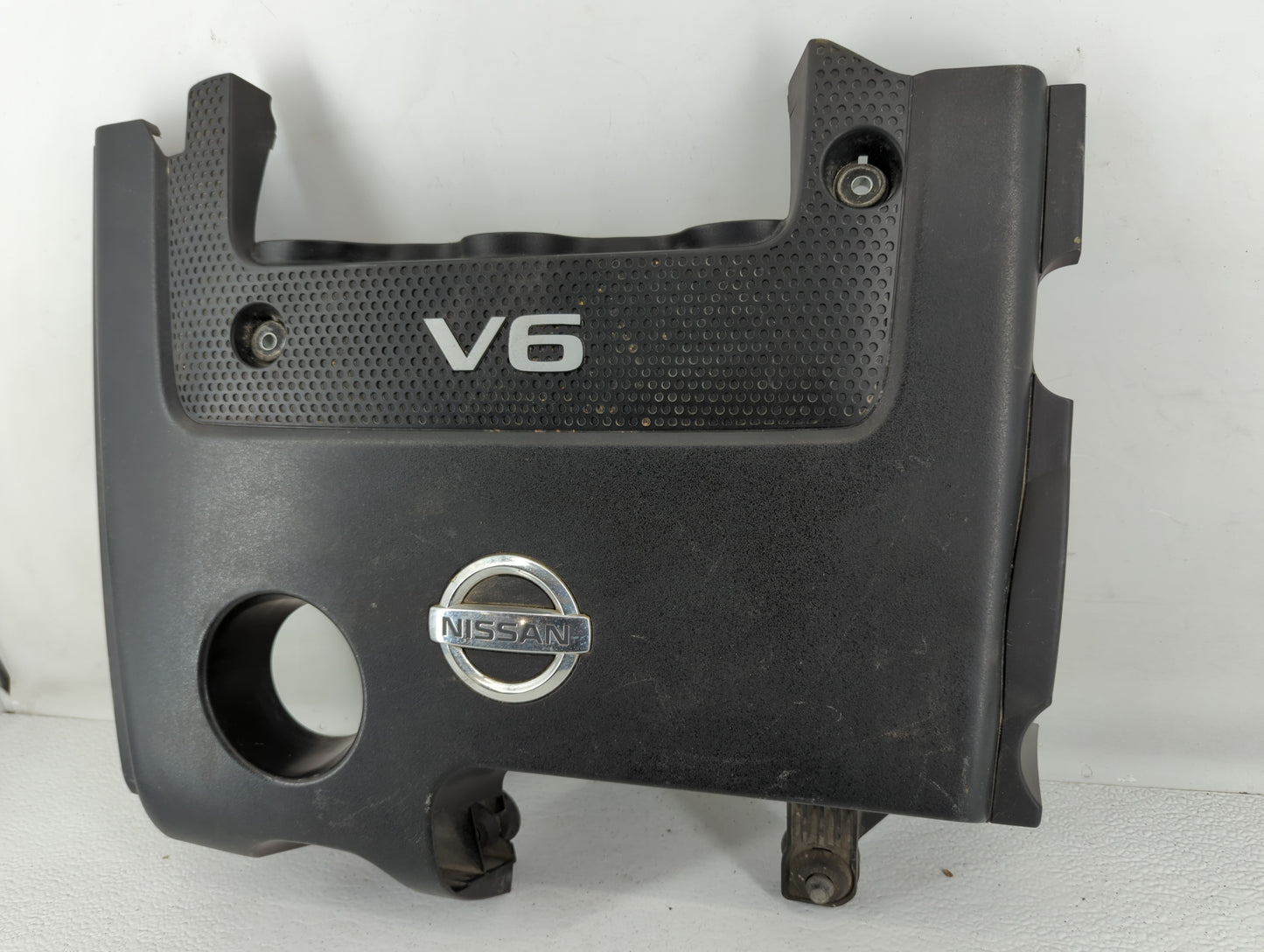 2011 Nissan Murano Engine Cover - Oemusedautoparts1.com