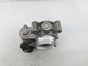 2017-2019 Chevrolet Cruze Throttle Body P/N:12671379AA Fits 2016 2017 2018 2019 2020 2021 2022 OEM Used Auto Parts