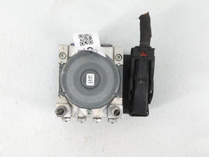 2018-2019 Chevrolet Equinox ABS Pump Control Module Replacement P/N:84646849 Fits Fits 2018 2019 2020 2021 OEM Used Auto Parts