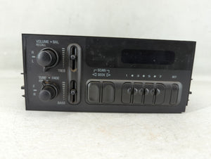 1999-2002 Chevrolet Silverado 1500 Radio AM FM Cd Player Receiver Replacement P/N:15769264 Fits OEM Used Auto Parts
