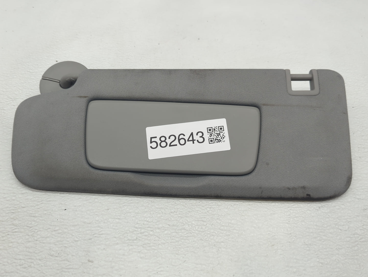 2019 Gmc Terrain Sun Visor Shade Replacement Driver Left Mirror Fits OEM Used Auto Parts - Oemusedautoparts1.com
