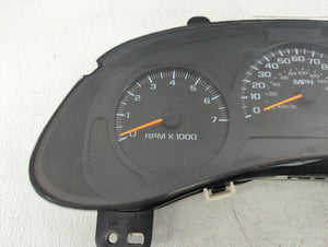 2003-2004 Chevrolet Trailblazer Instrument Cluster Speedometer Gauges P/N:15115886 Fits 2003 2004 OEM Used Auto Parts