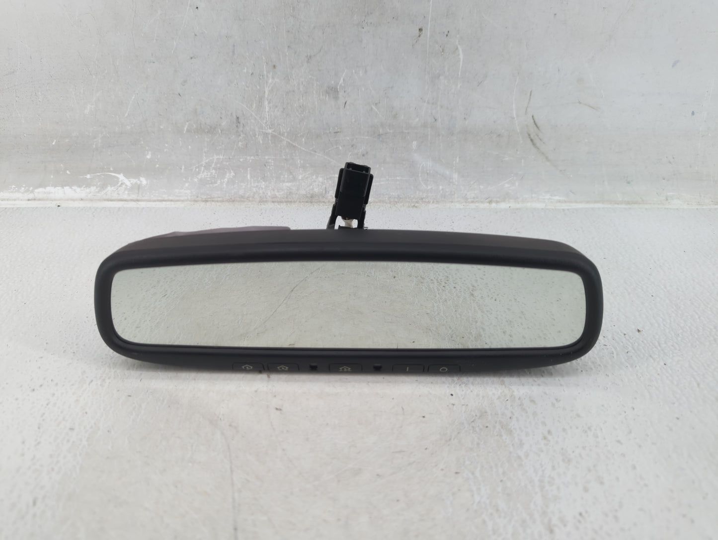 2005 Ford Mustang Interior Rear View Mirror Replacement OEM P/N:905-2839 070111 Fits OEM Used Auto Parts - Oemusedautoparts1.com