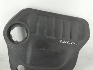 2011 Chrysler 200 Engine Cover