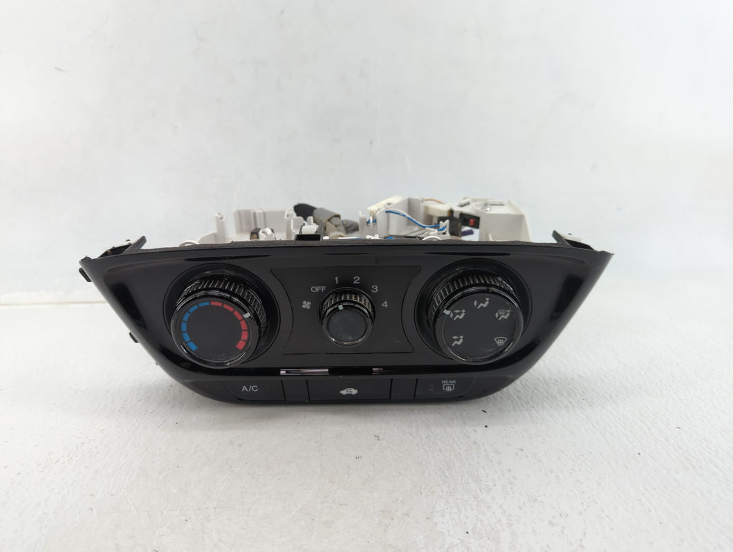 2016-2022 Honda Hr-V Climate Control Module Temperature AC/Heater Replacement P/N:T7WA06G05 Fits OEM Used Auto Parts