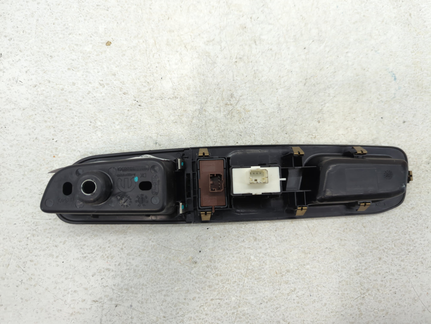 2015 Jeep Renegade Passenger Right Power Window Switch - Oemusedautoparts1.com