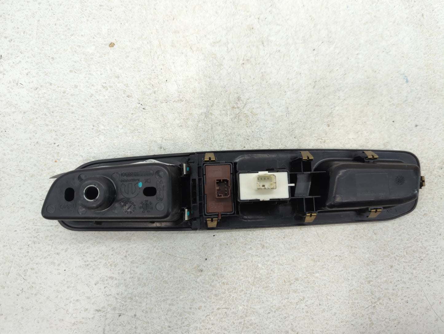 2015 Jeep Renegade Passenger Right Power Window Switch - Oemusedautoparts1.com