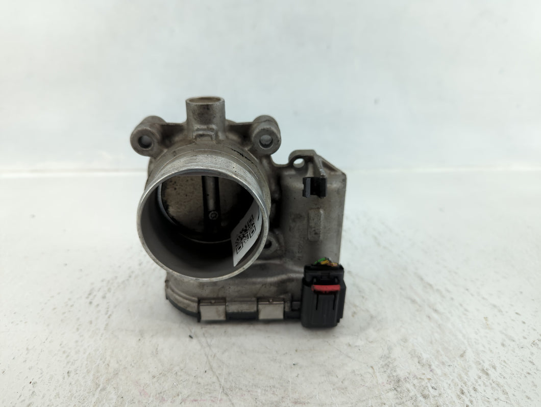 2013-2016 Ford Escape Throttle Body P/N:DS7G-9F991-BB Fits 2012 2013 2014 2015 2016 2017 OEM Used Auto Parts