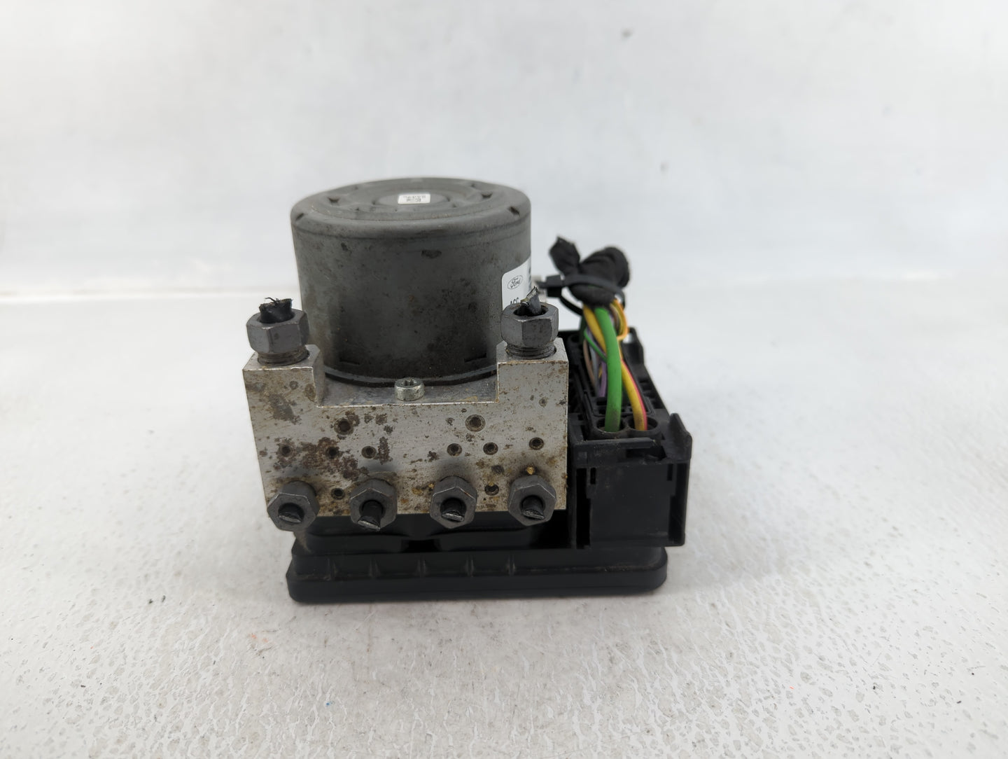 2018 Ford Explorer ABS Pump Control Module Replacement P/N:HB53-2C405-AC Fits OEM Used Auto Parts - Oemusedautoparts1.com