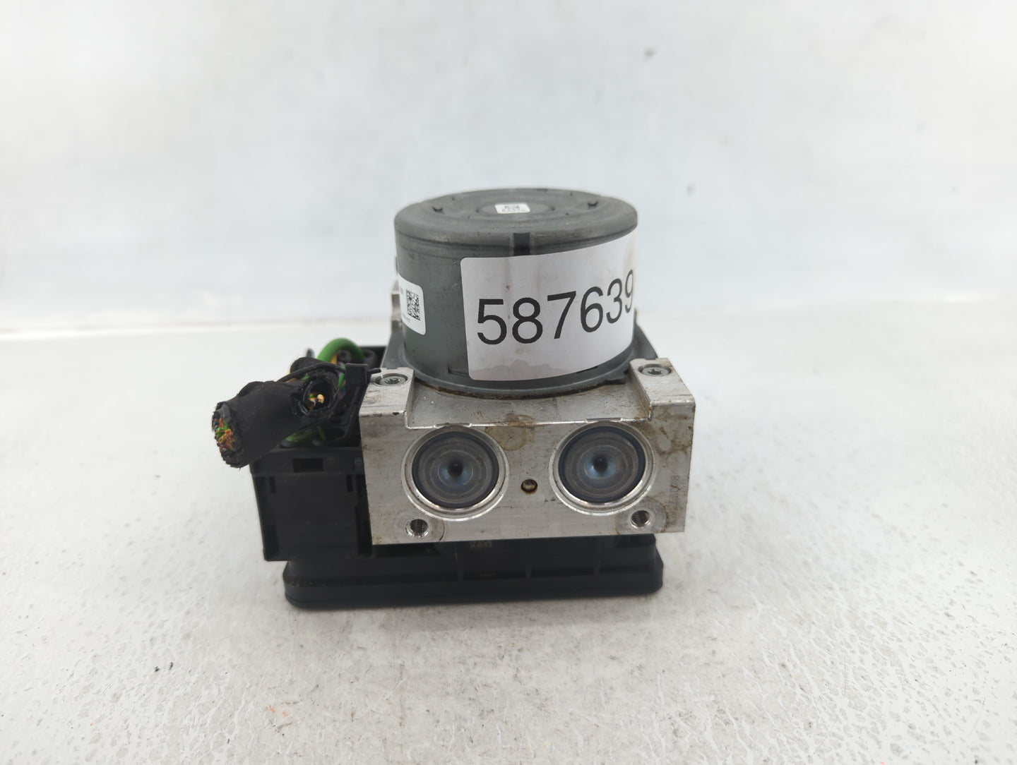 2018 Ford Explorer ABS Pump Control Module Replacement P/N:HB53-2C405-AC Fits OEM Used Auto Parts - Oemusedautoparts1.com