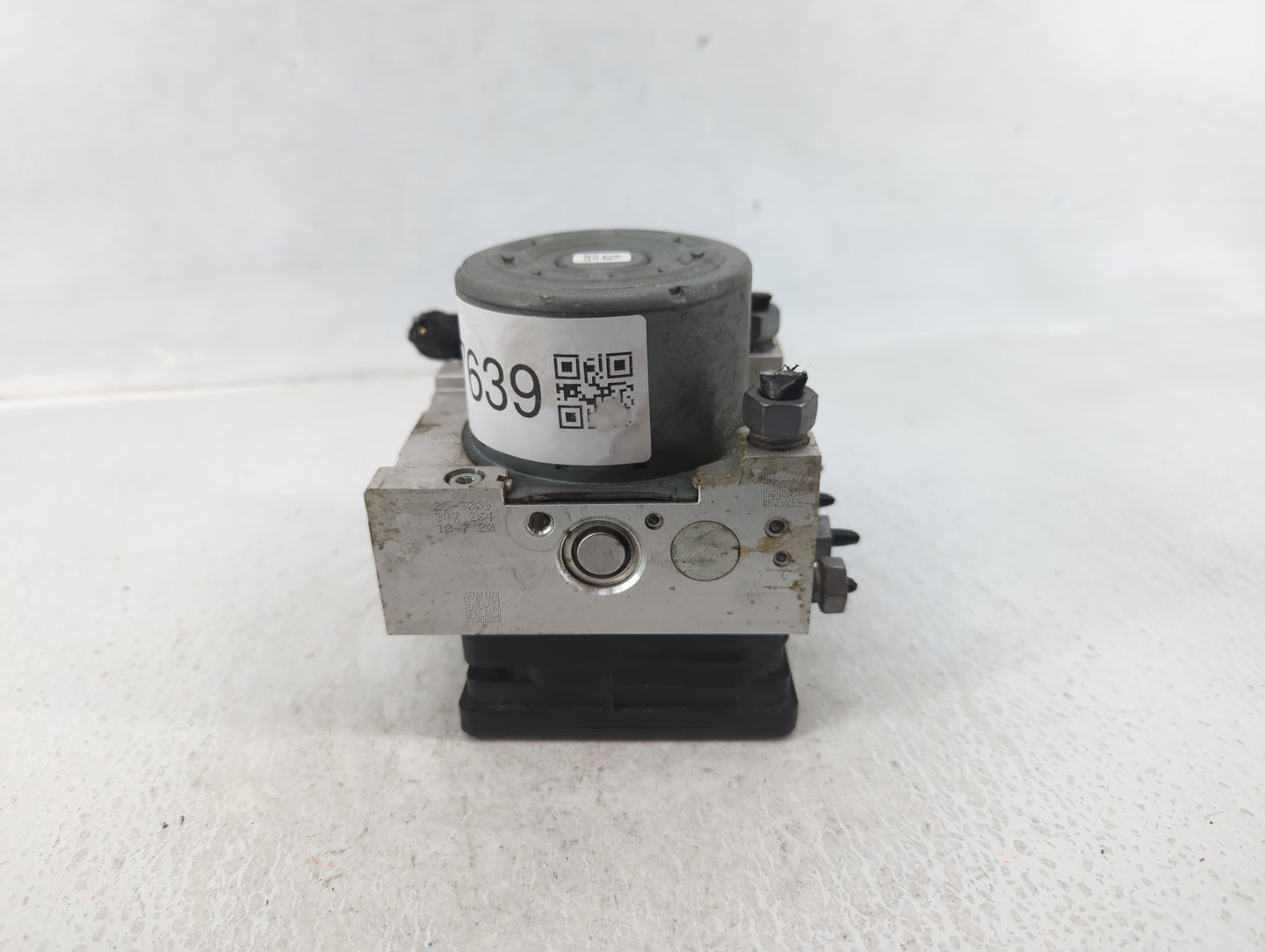 2018 Ford Explorer ABS Pump Control Module Replacement P/N:HB53-2C405-AC Fits OEM Used Auto Parts - Oemusedautoparts1.com