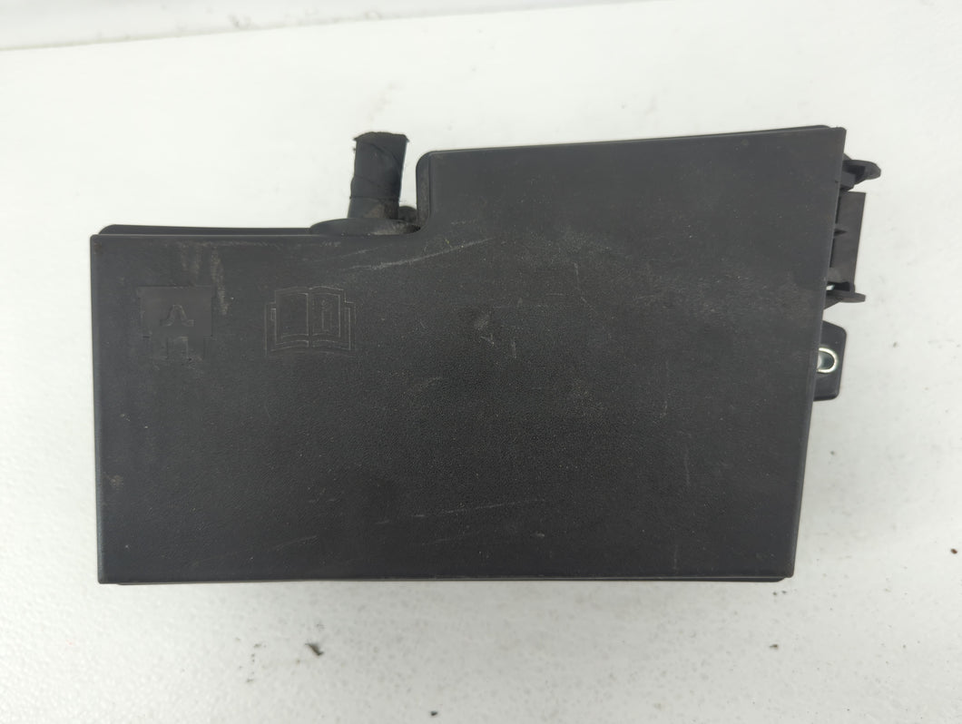 2017-2018 Ford Focus Fusebox Fuse Box Panel Relay Module P/N:AV6T-14A067-AD Fits 2017 2018 OEM Used Auto Parts