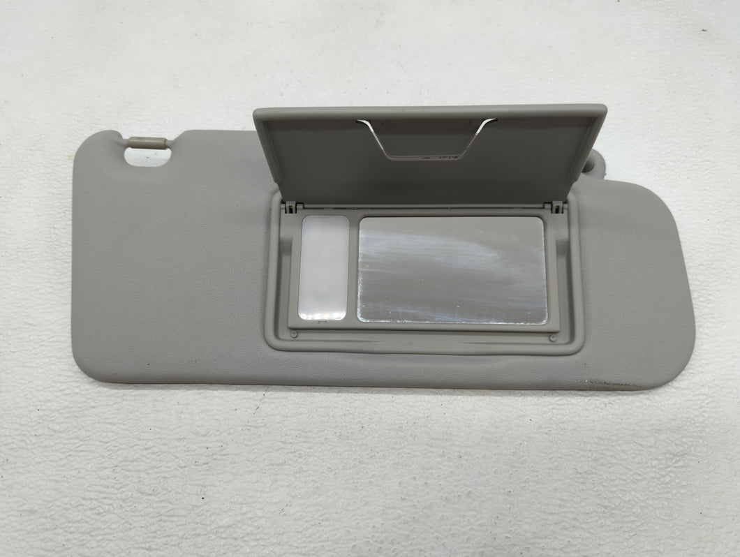 2010-2011 Mitsubishi Outlander Sun Visor Shade Replacement Passenger Right Mirror Fits Fits 2010 2011 2012 OEM Used Auto Parts