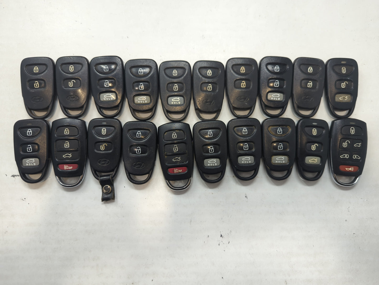 Lot of 20 Hyundai Keyless Entry Remote Fob MIXED FCC IDS MIXED PART - Oemusedautoparts1.com