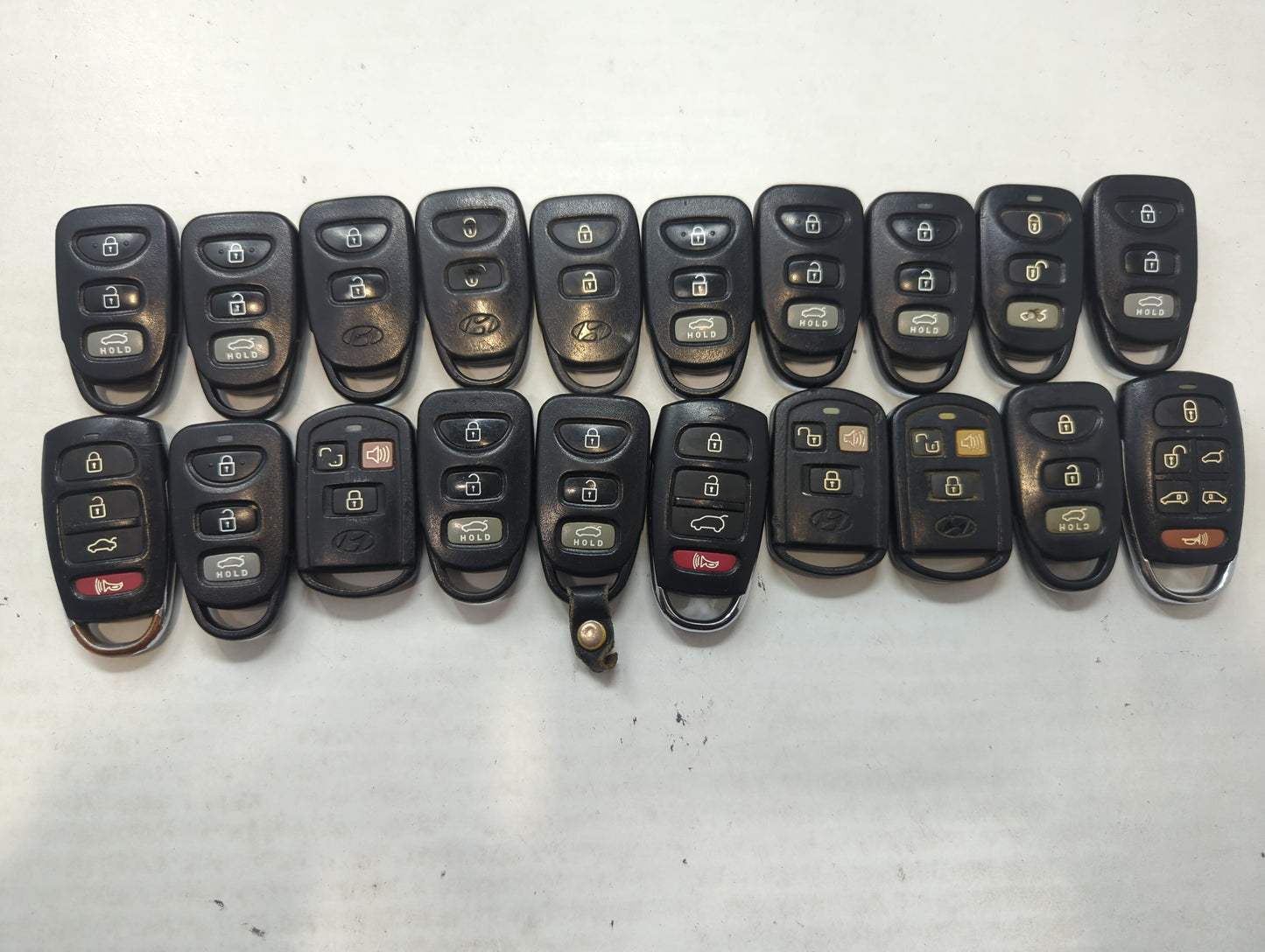 Lot of 20 Hyundai Keyless Entry Remote Fob MIXED FCC IDS MIXED PART - Oemusedautoparts1.com