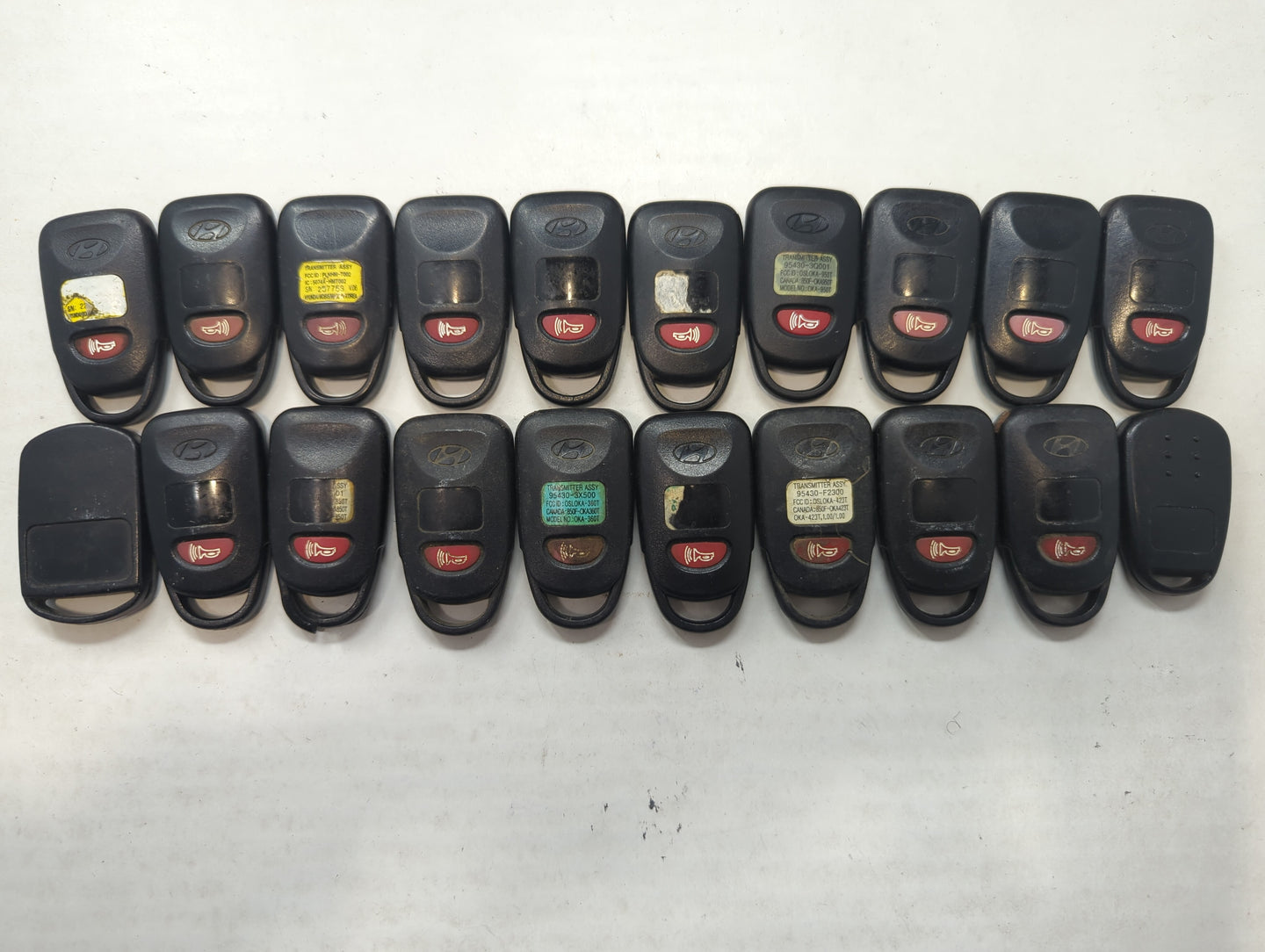 Lot of 20 Hyundai Keyless Entry Remote Fob MIXED FCC IDS MIXED PART - Oemusedautoparts1.com