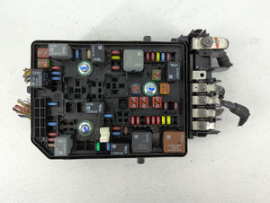 2018-2022 Chevrolet Equinox Fusebox Fuse Box Panel Relay Module P/N:23246682 Fits 2018 2019 2020 2021 2022 OEM Used Auto Parts