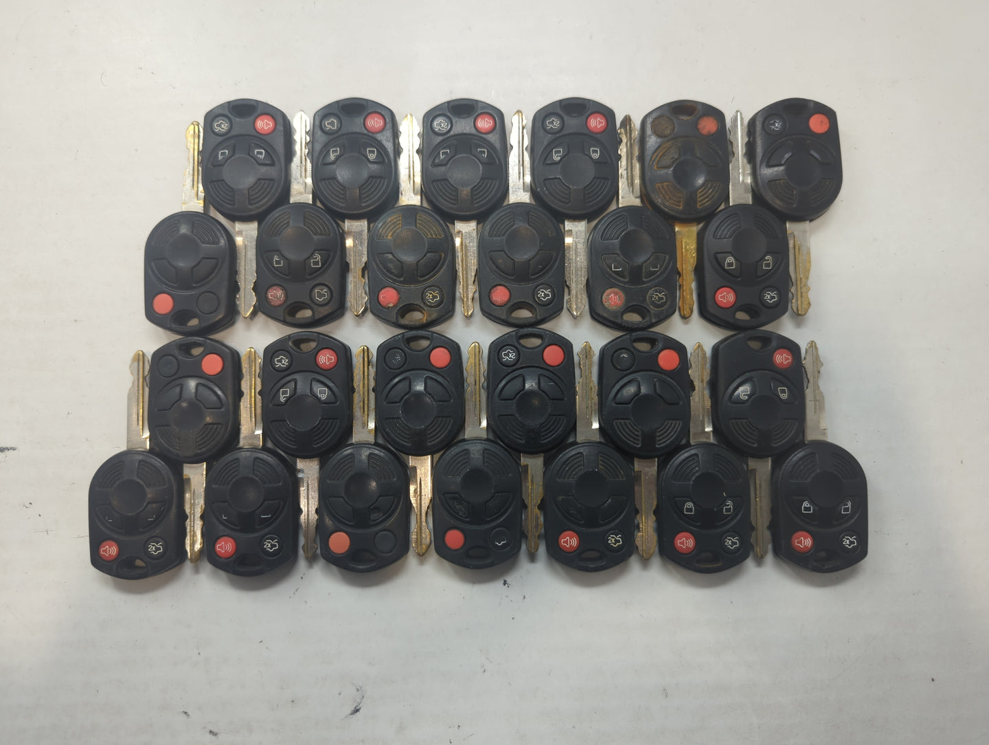 Lot of 25 Ford Keyless Entry Remote Fob MIXED FCC IDS MIXED PART NUMBERS - Oemusedautoparts1.com