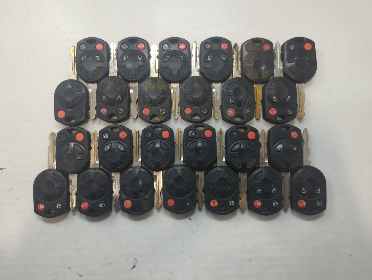 Lot of 25 Ford Keyless Entry Remote Fob MIXED FCC IDS MIXED PART NUMBERS - Oemusedautoparts1.com