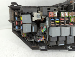 2015-2017 Land Rover Discovery Sport Fusebox Fuse Box Panel Relay Module P/N:12B637DC344 FK72-12B637DC344 Fits 2015 2016 2017 OEM Used Auto Parts