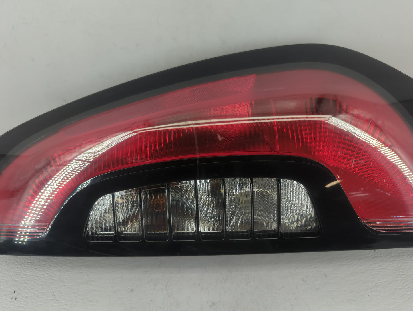 2014-2019 Kia Soul Tail Light Assembly Passenger Right OEM P/N:92420-B2 Fits 2014 2015 2016 2017 2018 2019 OEM Used Auto Parts - Oemusedautoparts1.com