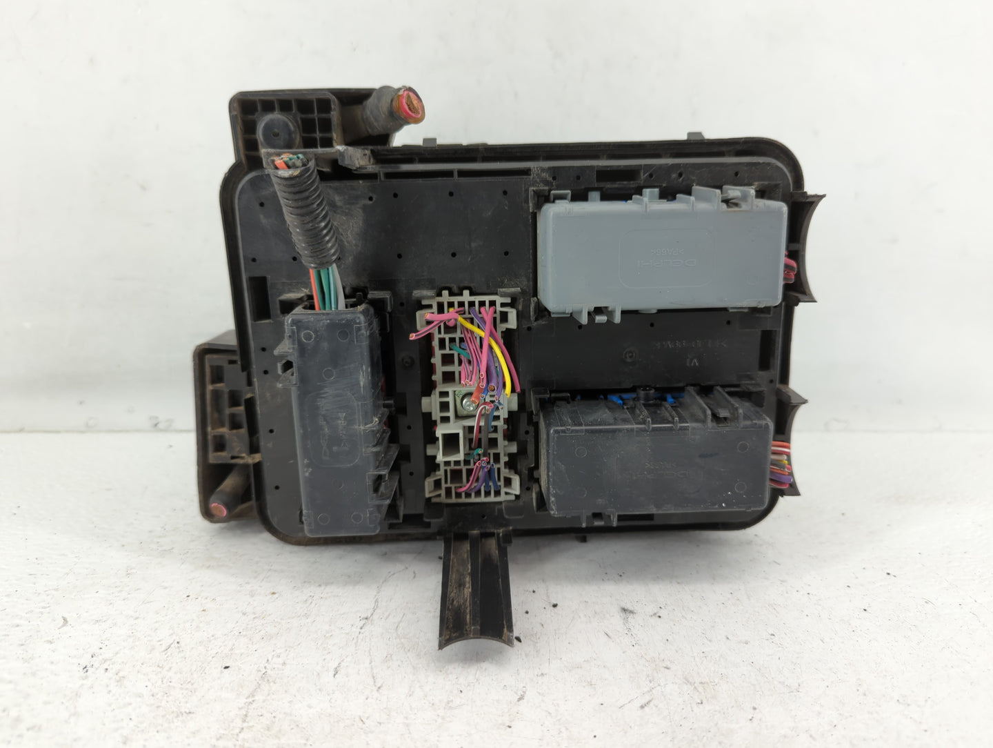 2012 Chevrolet Equinox Fusebox Fuse Box Panel Relay Module P/N:22879334 Fits OEM Used Auto Parts - Oemusedautoparts1.com