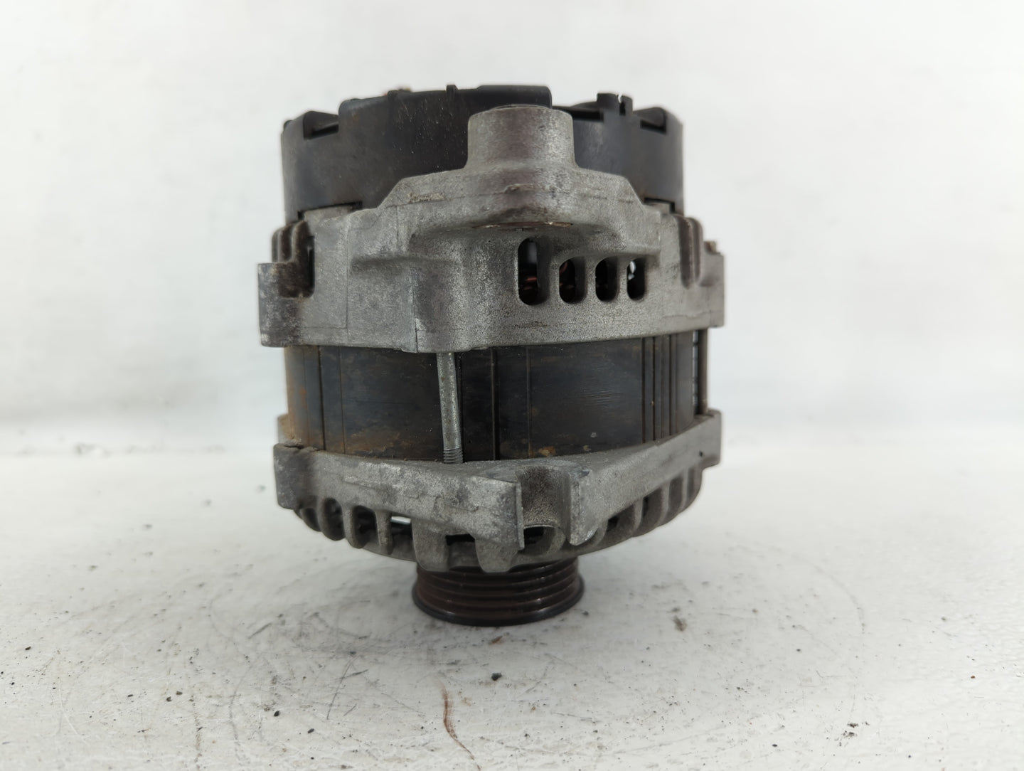 2017 Ford Expedition Alternator Replacement Generator Charging Assembly Engine OEM P/N:5L1T-10300-AB Fits OEM Used Auto Parts - Oemusedautoparts1.com