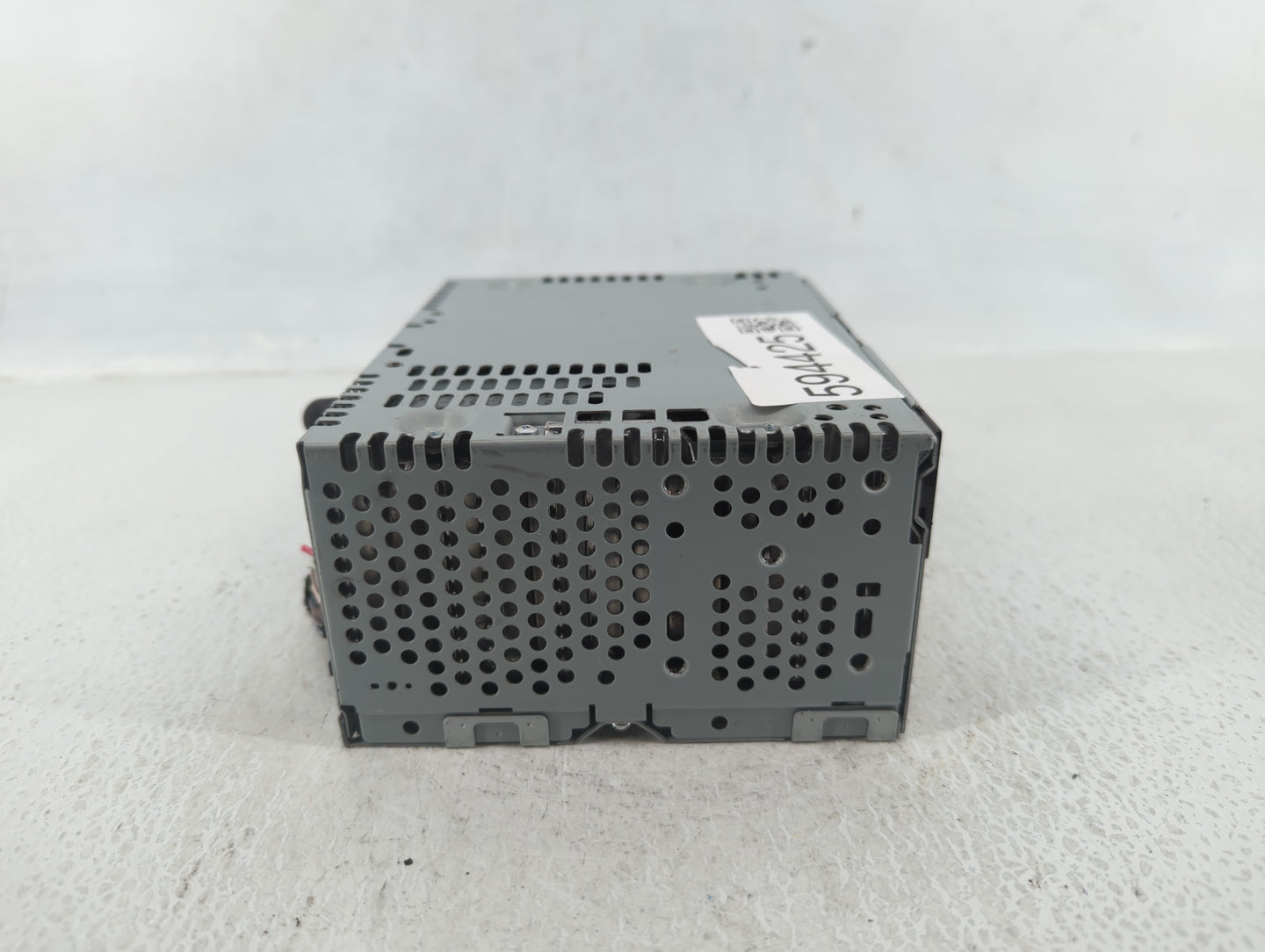 2017 Ford Explorer Radio AM FM Cd Player Receiver Replacement P/N:HB5T-19C107-BB Fits OEM Used Auto Parts - Oemusedautoparts1.com