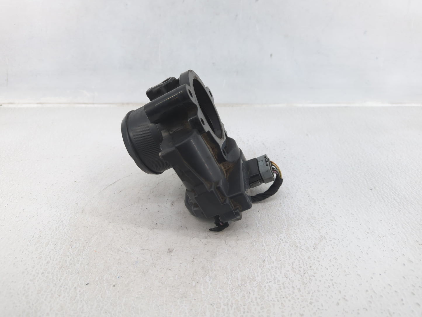 2008 Mini Cooper Throttle Body P/N:757669880-02 Fits OEM Used Auto Parts - Oemusedautoparts1.com
