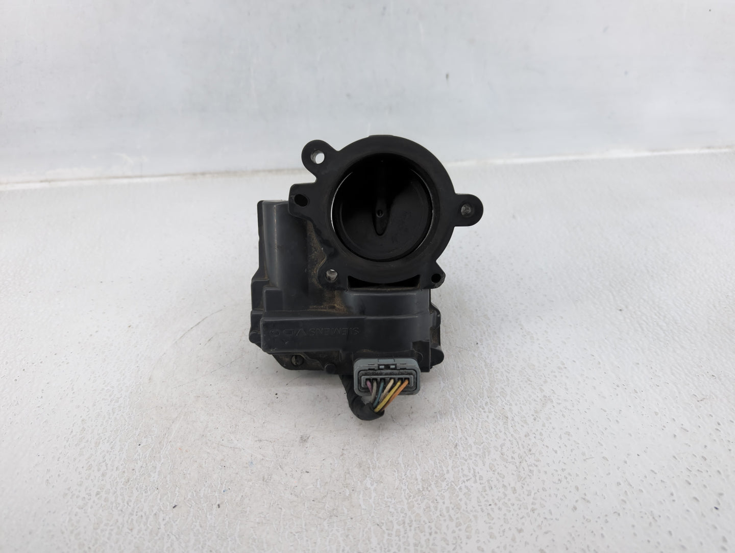 2008 Mini Cooper Throttle Body P/N:757669880-02 Fits OEM Used Auto Parts - Oemusedautoparts1.com
