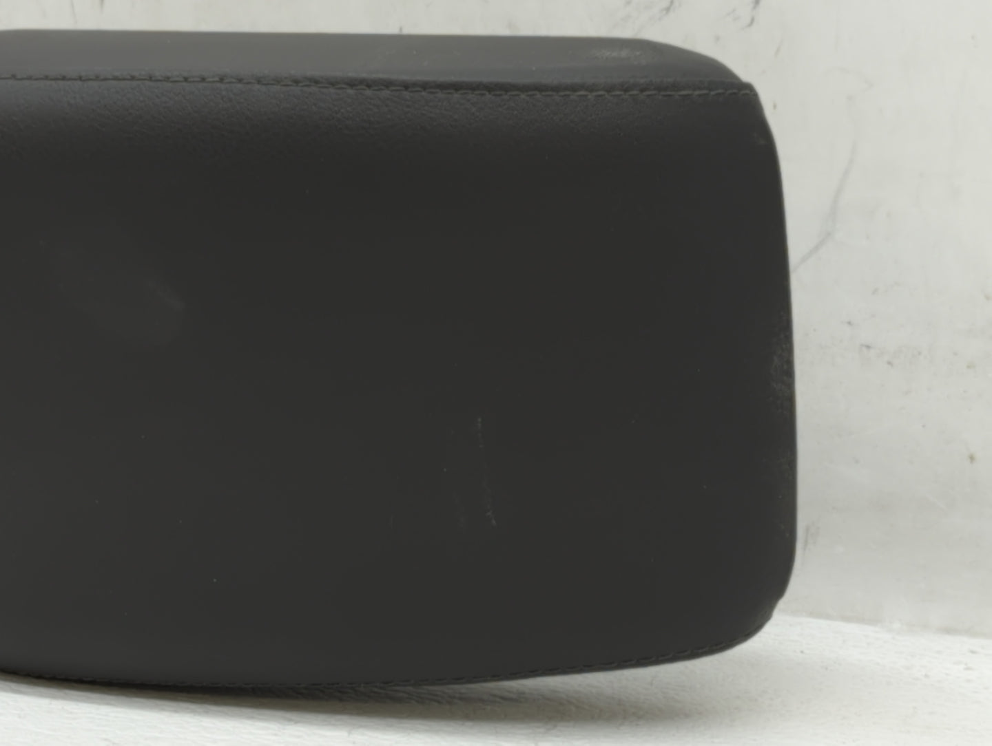 2006-2009 Volkswagen Gti Center Console Armrest Cover Lid Fits 2006 2007 2008 2009 OEM Used Auto Parts - Oemusedautoparts1.com
