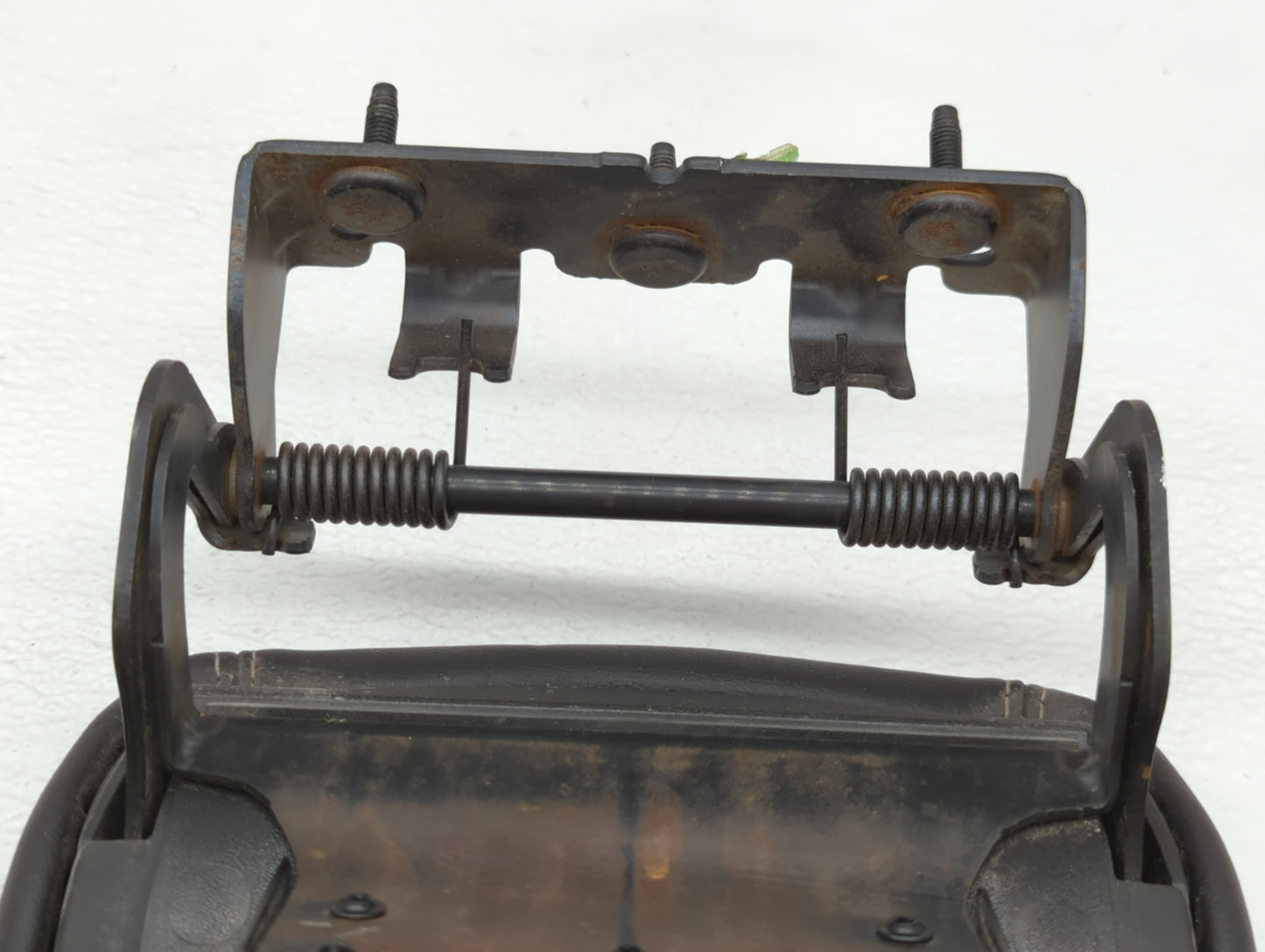 2015-2016 Cadillac Srx Center Console Armrest Cover Lid Fits 2015 2016 OEM Used Auto Parts - Oemusedautoparts1.com