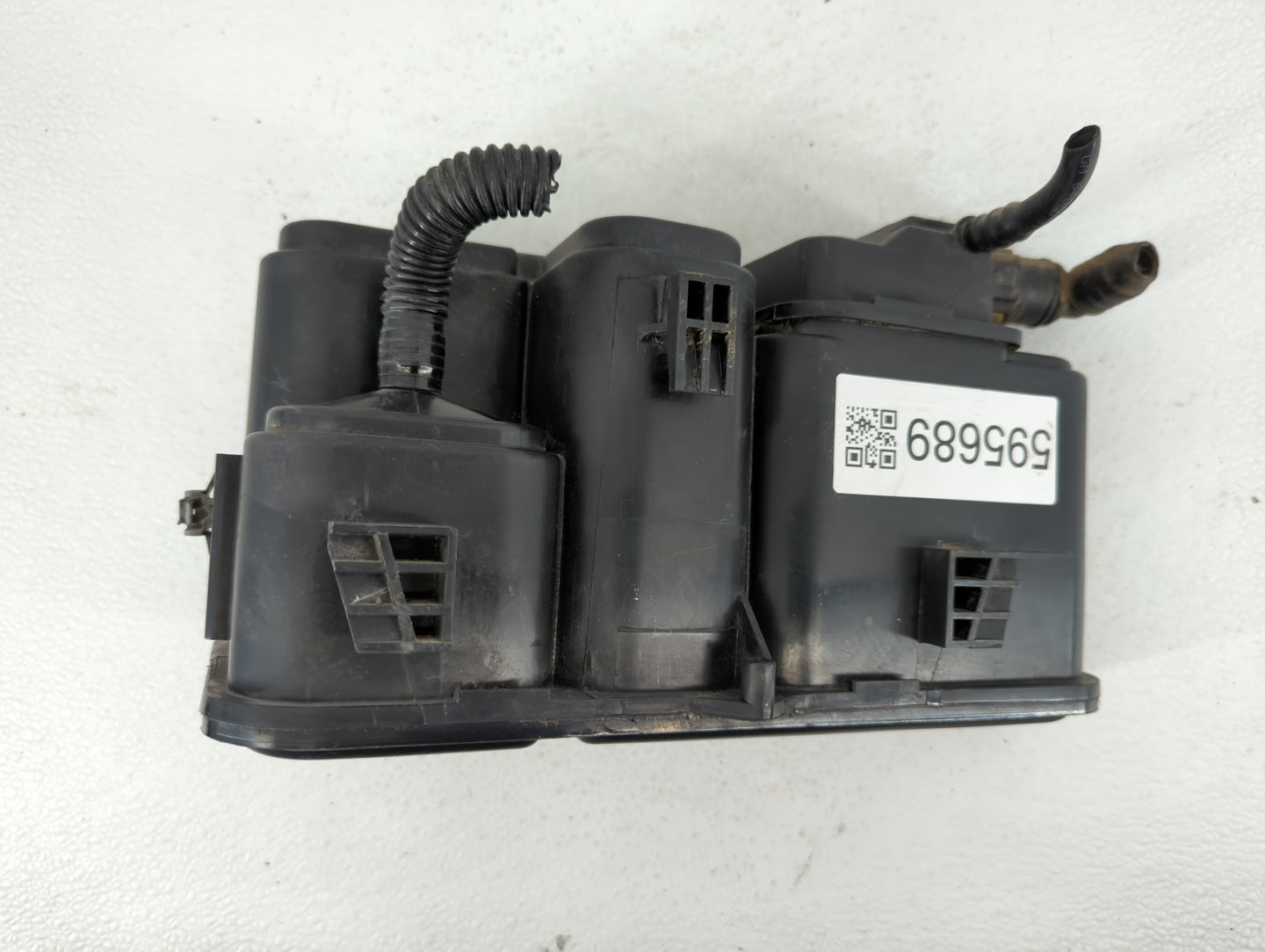 2011 Chevrolet Malibu Fuel Vapor Charcoal Canister - Oemusedautoparts1.com